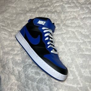 Nike Youth 7 Blue And Black High Top